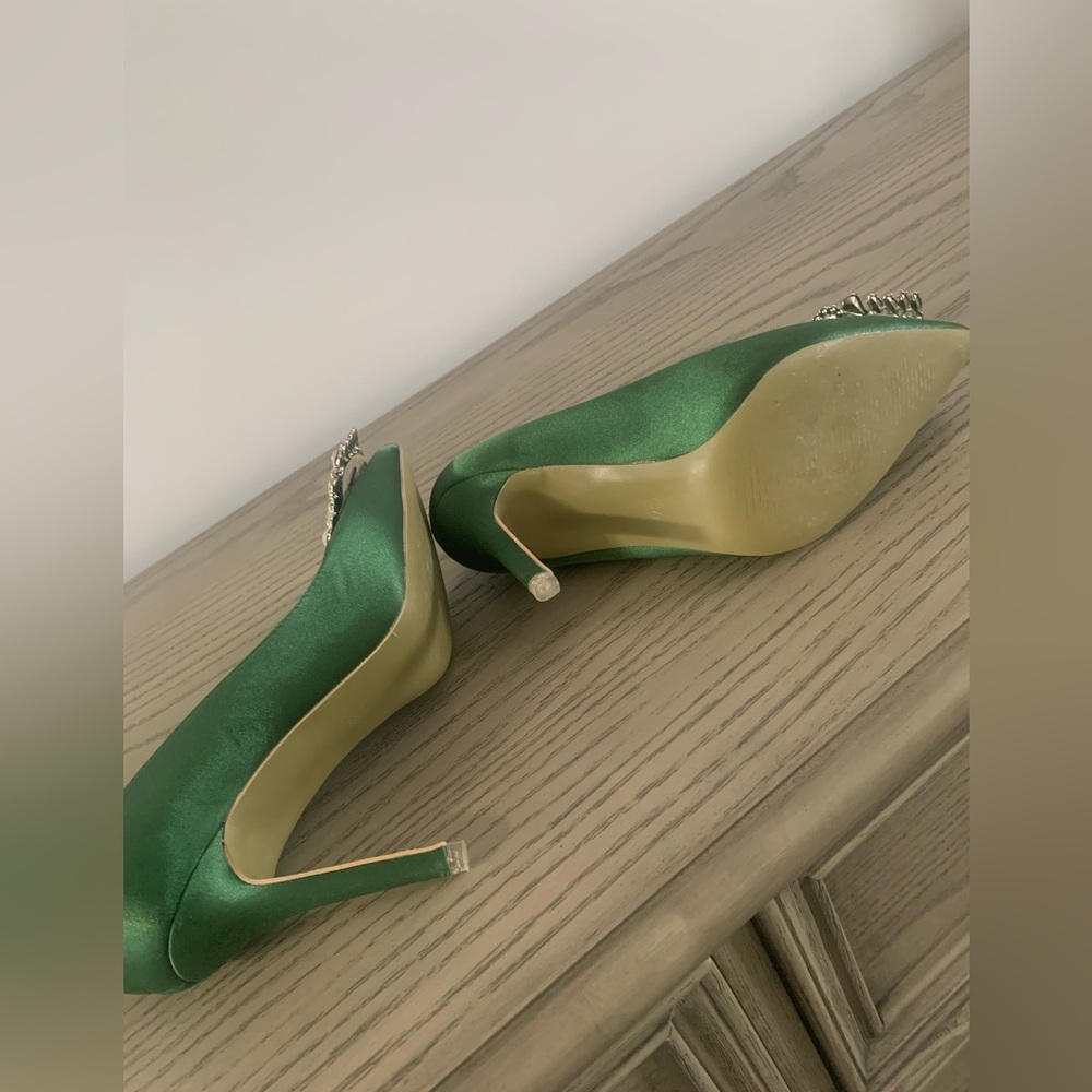 Green pumps
